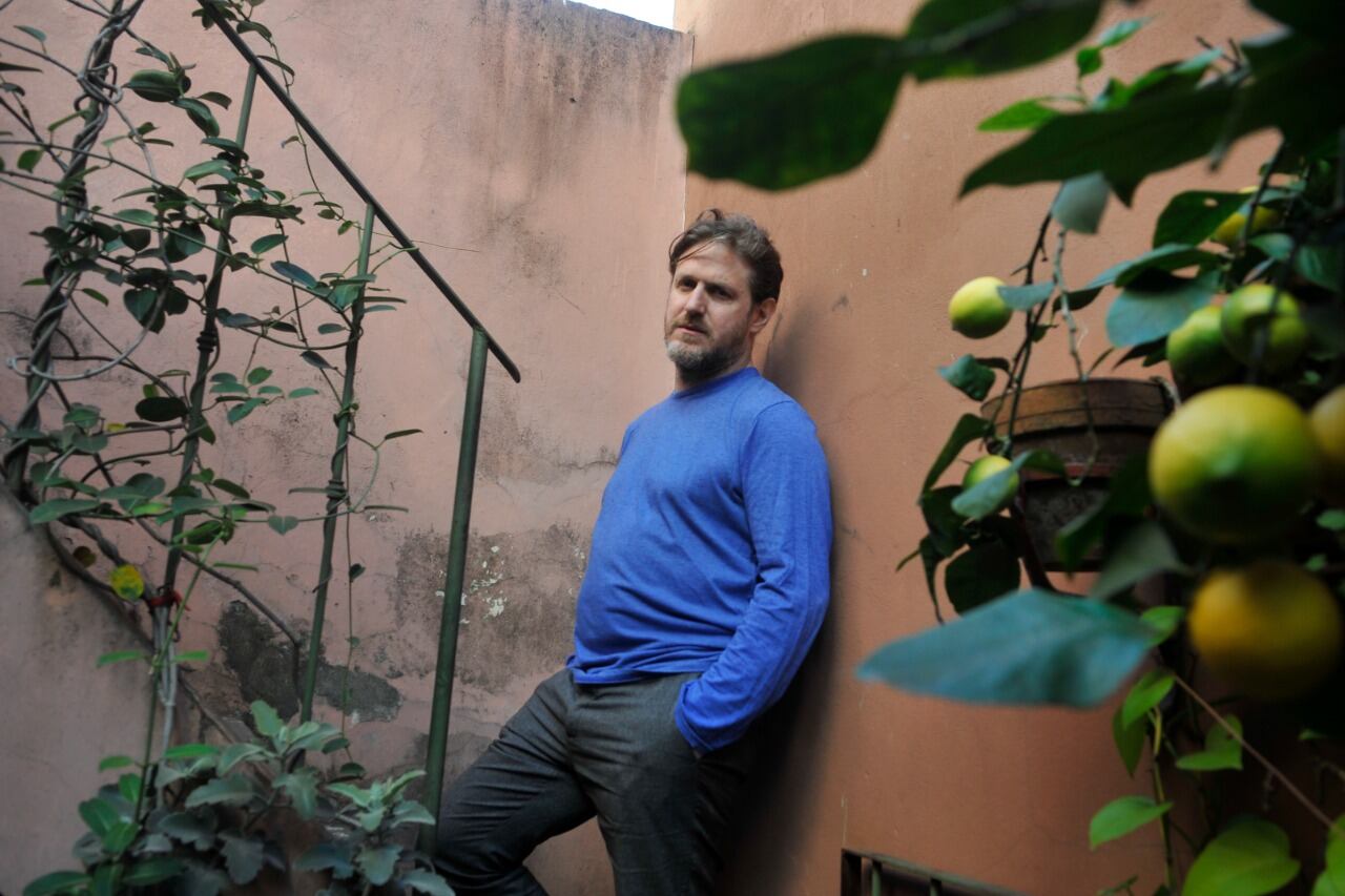 Lisandro Fiks reescribió Un enemigo del pueblo, de Henrik Ibsen.