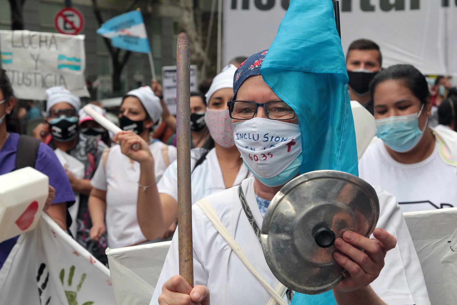 Las y los enfermeros vienen reclamando su reconocimiento como profesionales.