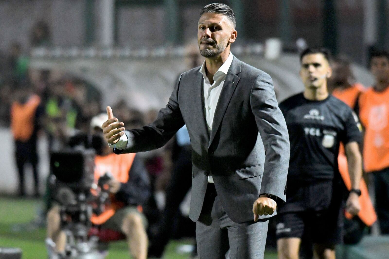Martín Demichelis, DT millonario