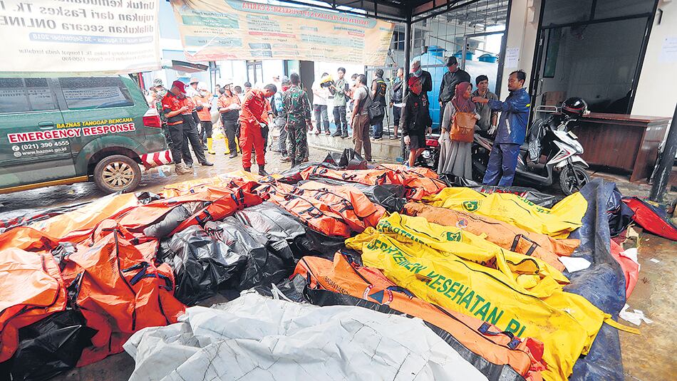 El tsunami se produjo pasadas las nueve de la noche.