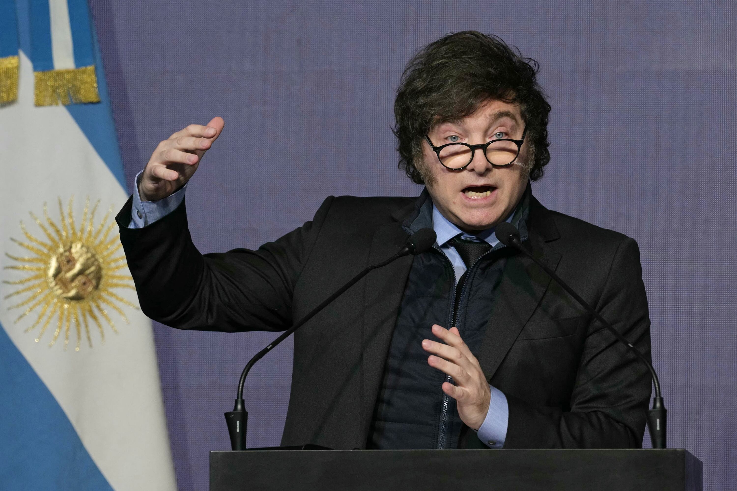 Después de asegurar que el número de la inflación de julio empezaría con 3, Javier Milei festejó el 4.