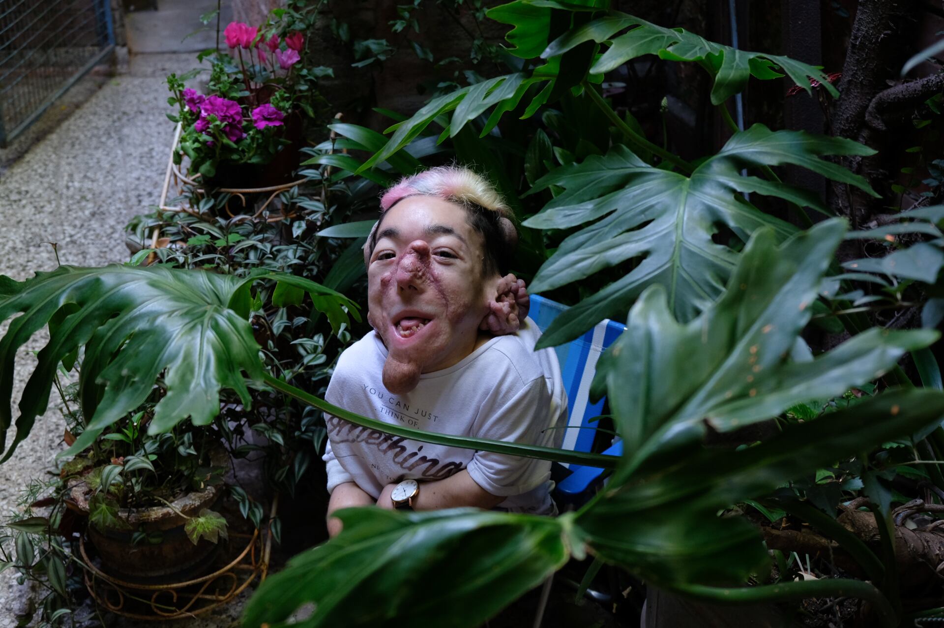 "Ni ejemplo de vida ni de superación: ¡FLOW!", canta Matías Fernández Burzaco en Quién es ese niño, su primer videoclip.