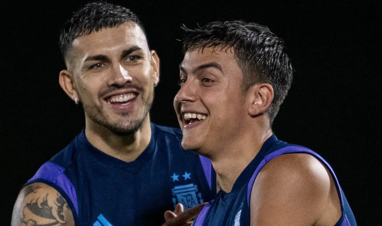 Leandro Paredes y Paulo Dybala, campeones del Mundo con la selección argentina. ¿Juntos a Boca?