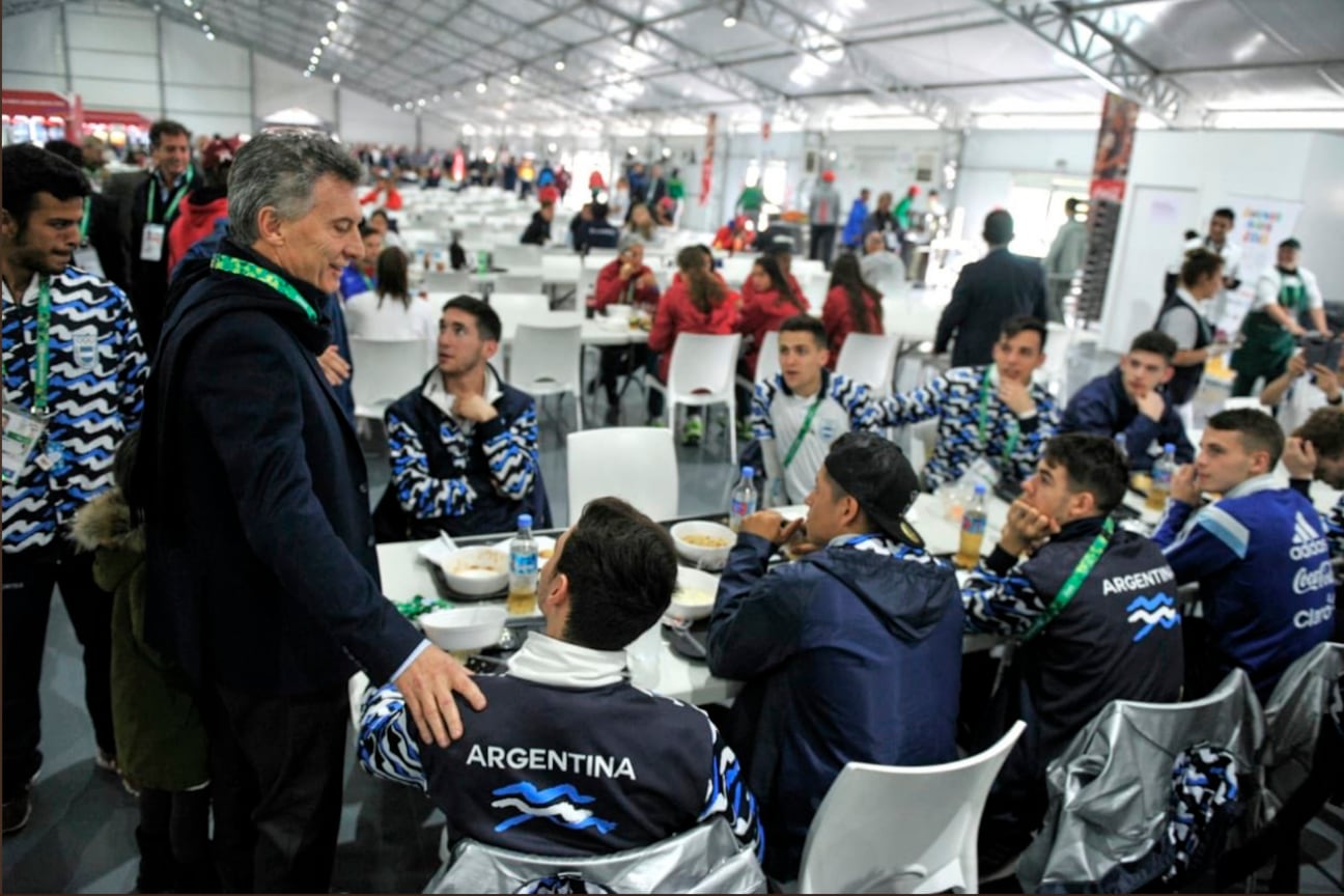 Mientras celebraba la organización de los JJOO de la Juventud, Macri degradaba a la Secretaría de Deportes a Agencia.