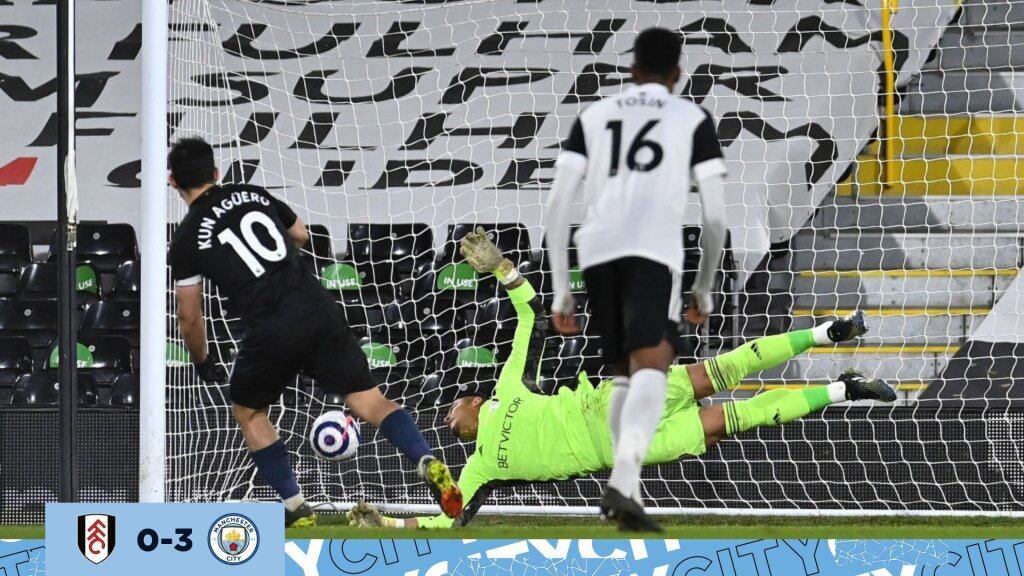 El Kun, de penal, volvió a gritar tras 417 días en el City.