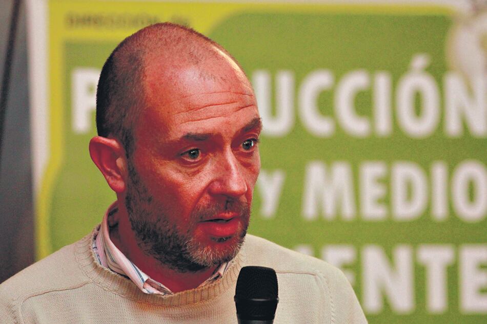 Jobbágy: “El árbol es una bomba extractora de agua”.