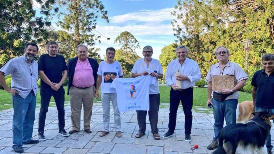 El Grupo de Curas en la Opción por los Pobres (COPP) dio a conocer su posición “ante las próximas elecciones PASO” señalando que, “en realidad, no hay dos proyectos de país”, sino un “proyecto de país y otro de colonia”. 