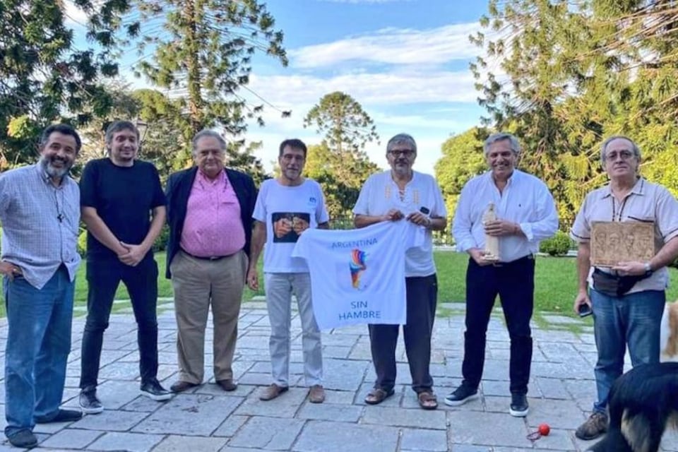 El Grupo de Curas en la Opción por los Pobres (COPP) dio a conocer su posición “ante las próximas elecciones PASO” señalando que, “en realidad, no hay dos proyectos de país”, sino un “proyecto de país y otro de colonia”.