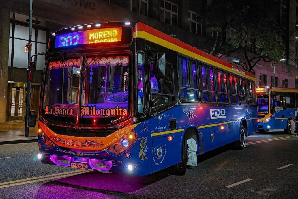 Paro de colectivos de la Empresa del Oeste: a qué líneas afecta