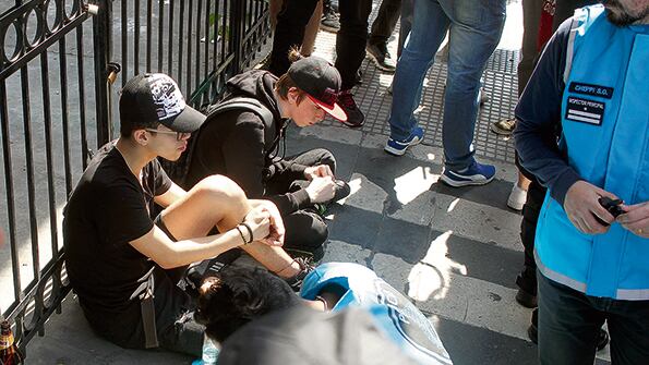 Poco antes de la marcha, la policía detuvo a 17 personas.