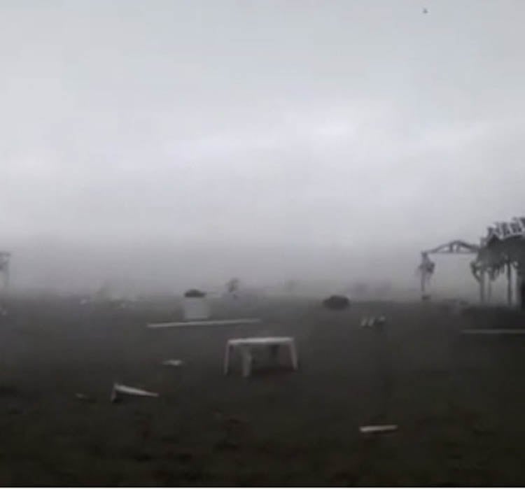 Una imagen de la tormenta en Pinamar.