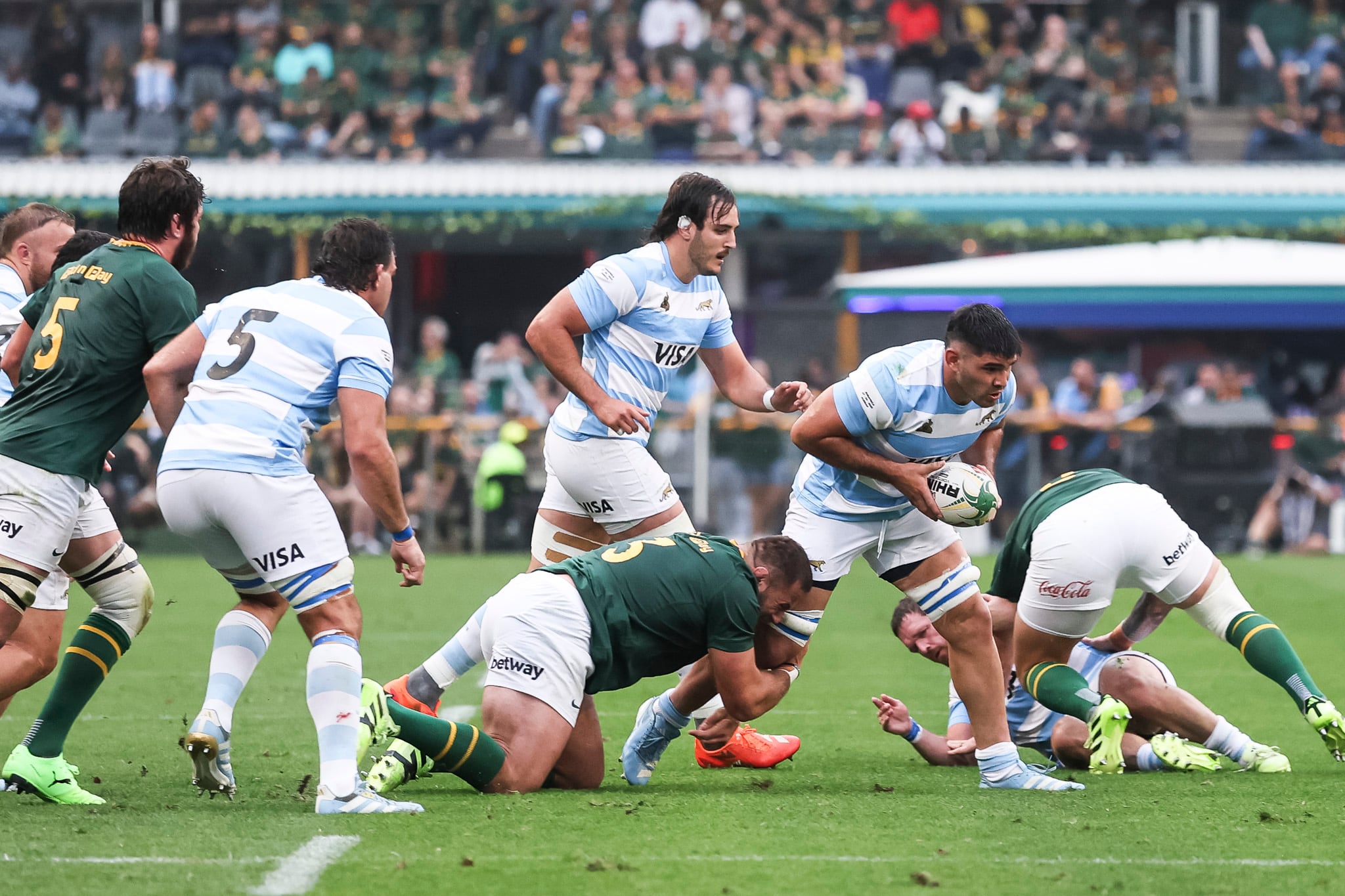 Molina y Oviedo intentan superar a los sudafricanos