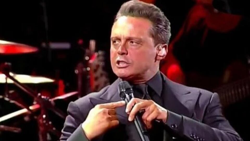 Luis Miguel se enojó con el sonidista y le tiró un micrófono