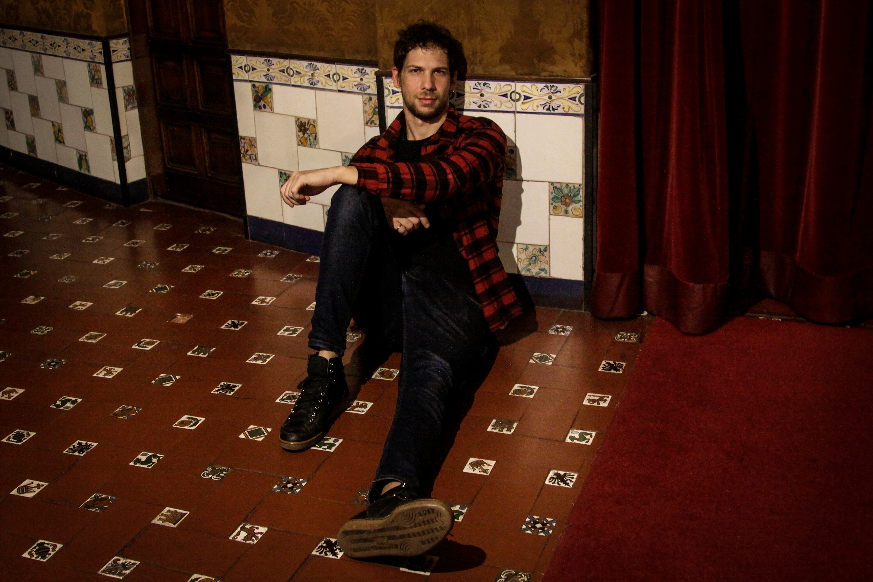 "Nosotros venimos del grotesco, de las máscaras, de la farsa", señala Smajo. 