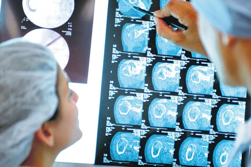 Un socio que pagaba en 2015 una cuota de 4883 pesos deberá abonar el mes próximo 18.750 pesos