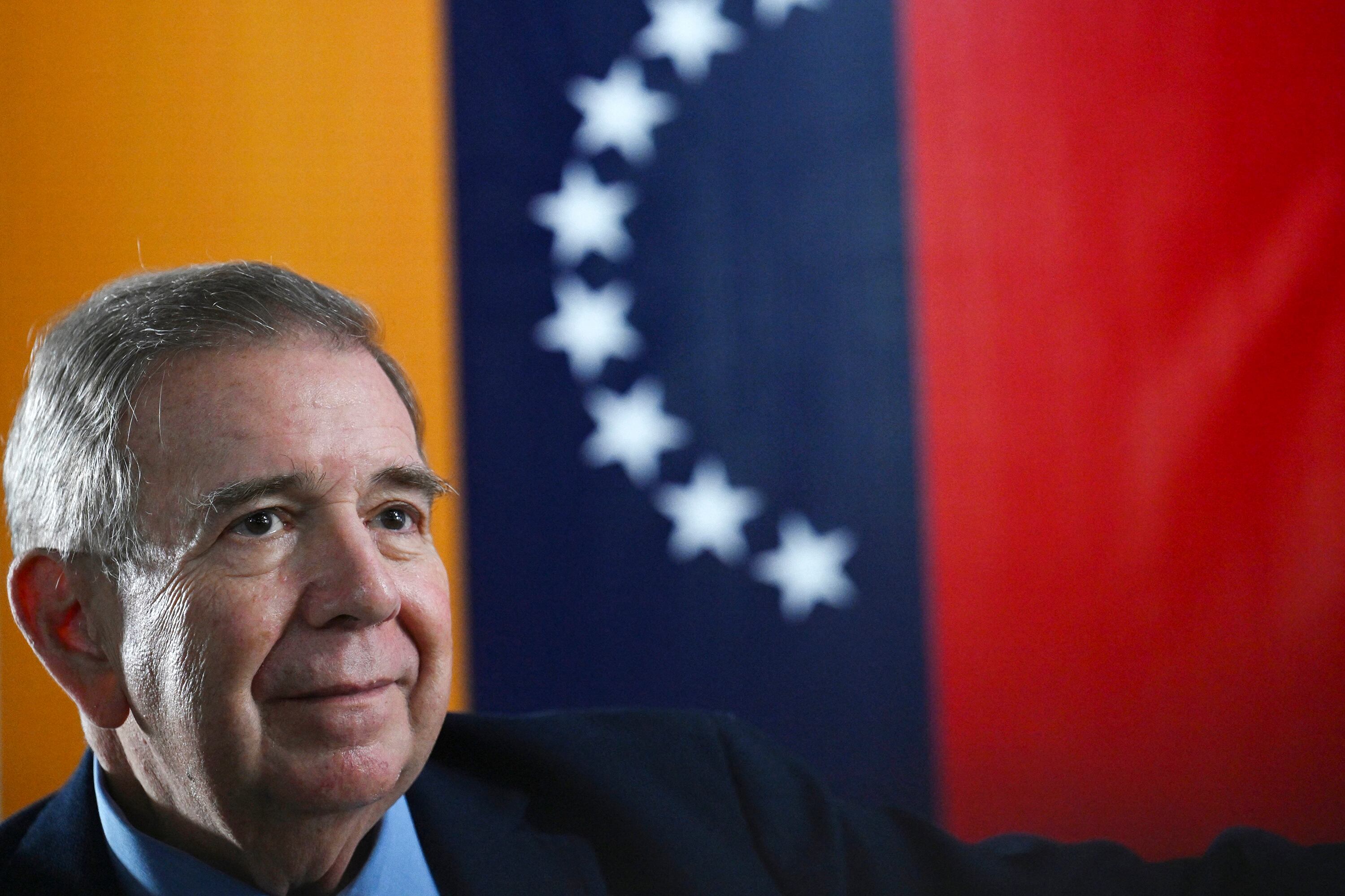 Edmundo González Urrutia, buscado en Venezuela por sabotaje electoral.