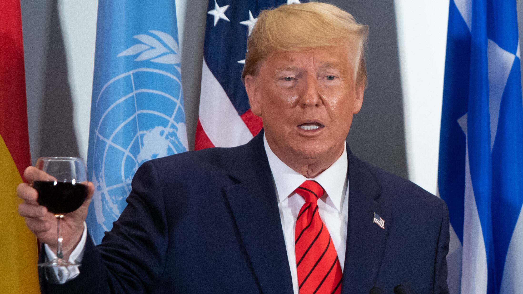 Trump recordó su "preocupación" por Venezuela y criticó a China.