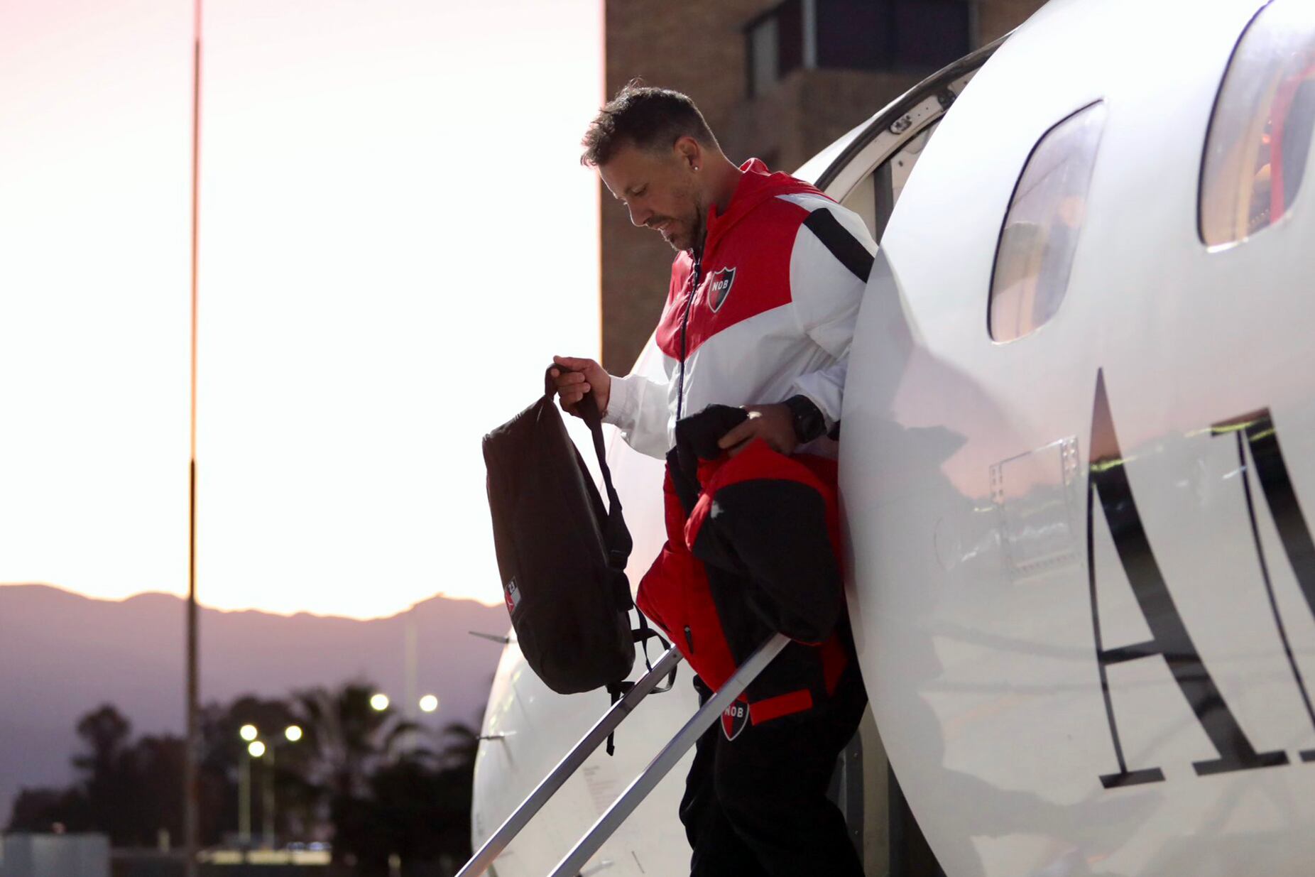 Fabbiani no habla y tampoco lo van a echar del club.