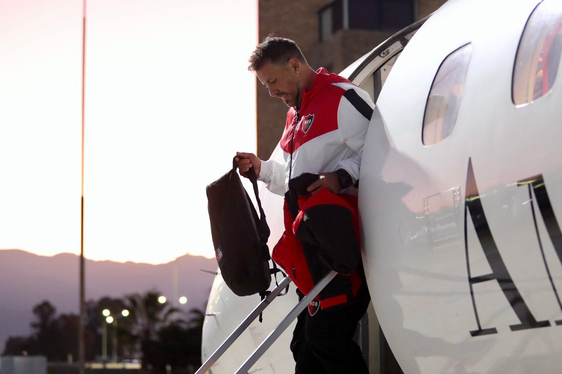 Fabbiani no habla y tampoco lo van a echar del club.