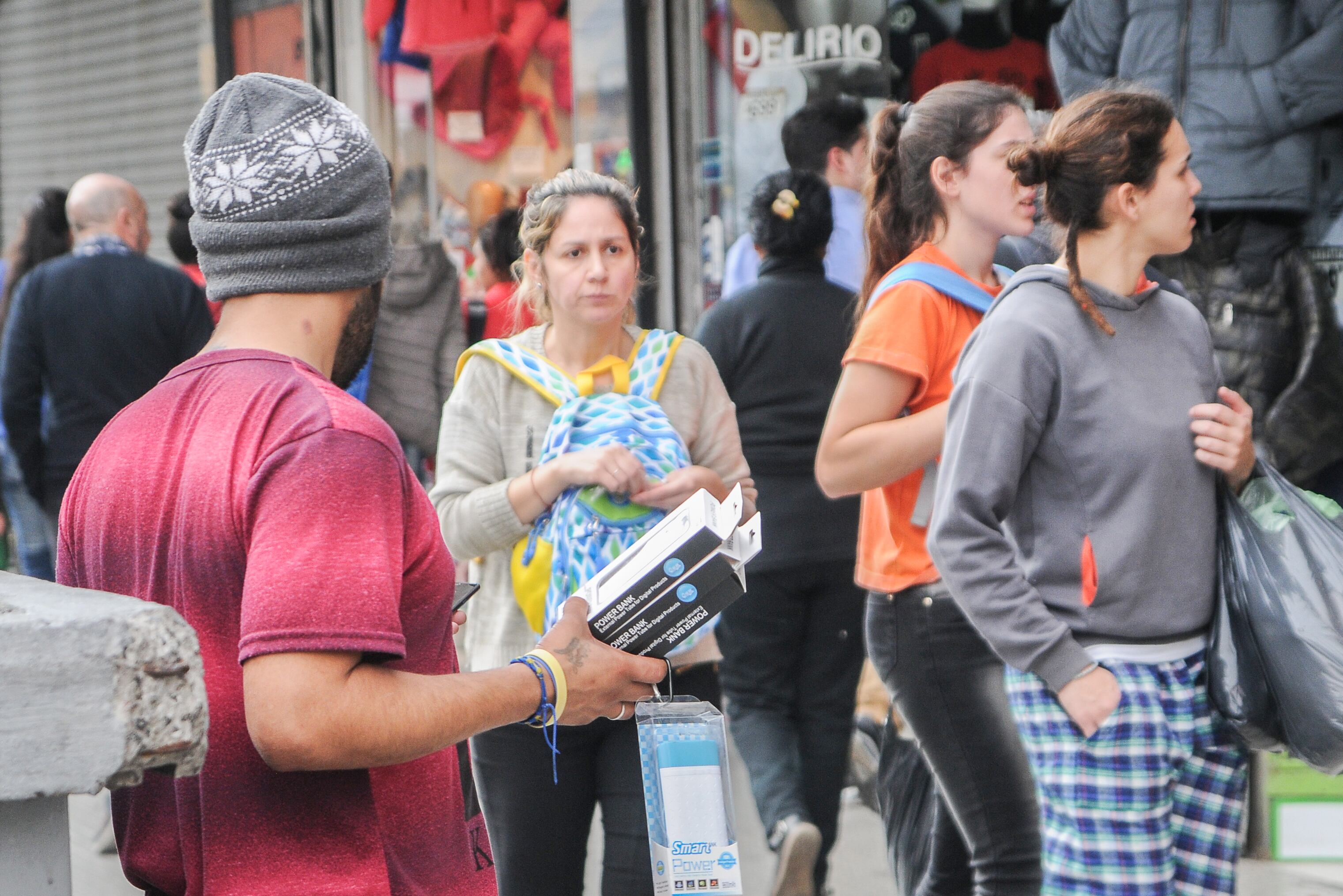 La tasa de desocupación de las mujeres de 14 años y más fue de 7,7 por ciento.