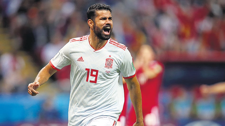 El festejo de Costa, quien ayer elevó a tres su cuota goleadora.