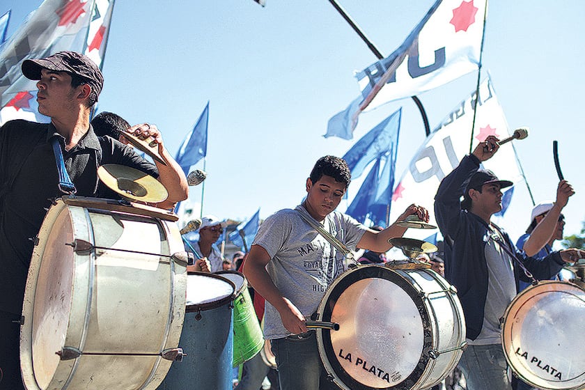 Organizaciones sociales y gremios de la CGT marcharon el viernes pasado en apoyo al proyecto.