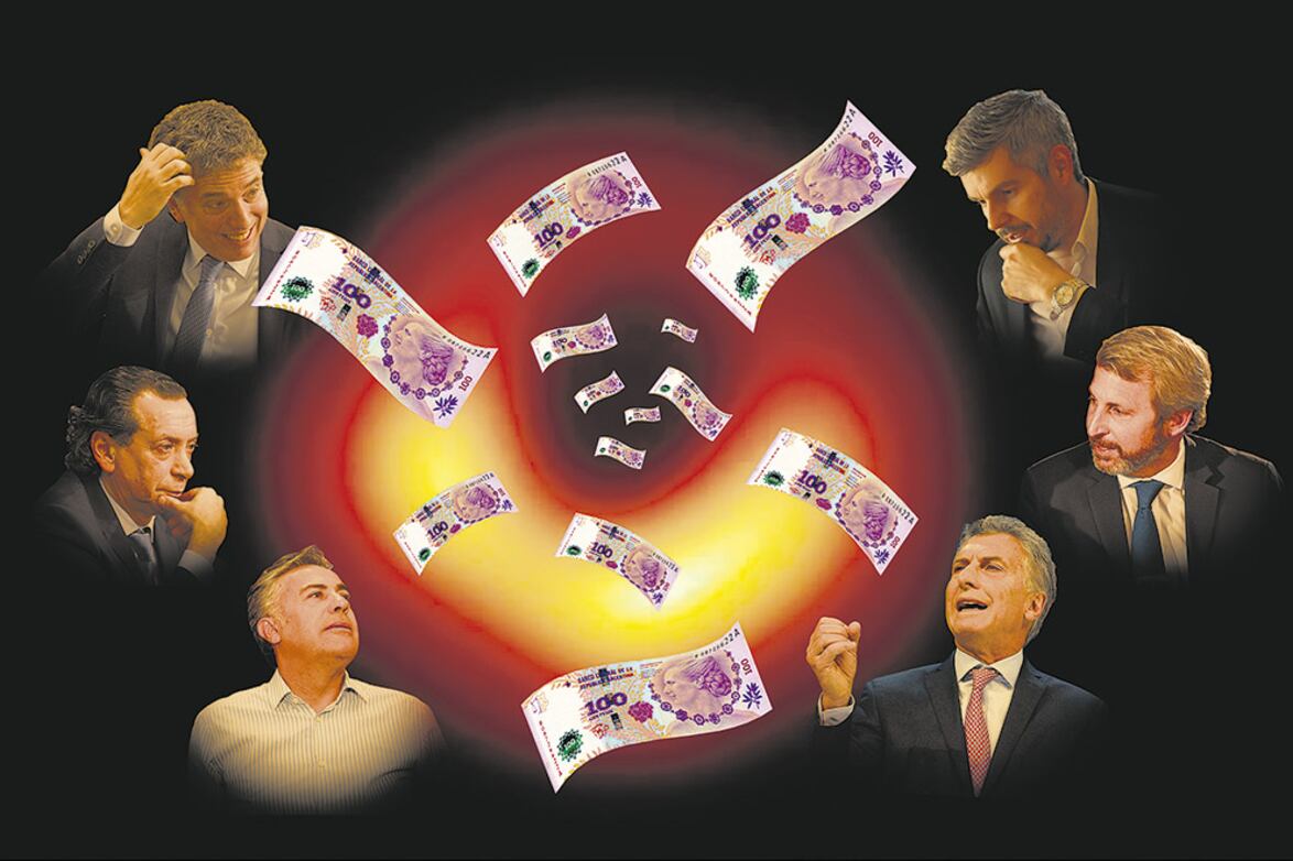 A la izquierda, Nicolás Dujovne, Dante Sica y Alfredo Cornejo. A la derecha, Marcos Peña, Rogelio Frigerio y Mauricio Macri.