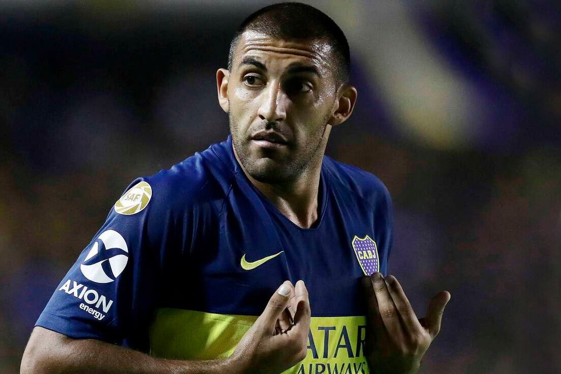 Ramón "Wanchope" Ábila busca acelerar su salida de Boca.