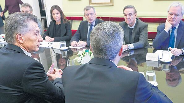 Miguel Angel Pichetto hizo un breve discurso al iniciar la reunión.