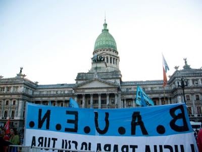 Los trabajadores del Bauen continúan su lucha en defensa del hotel