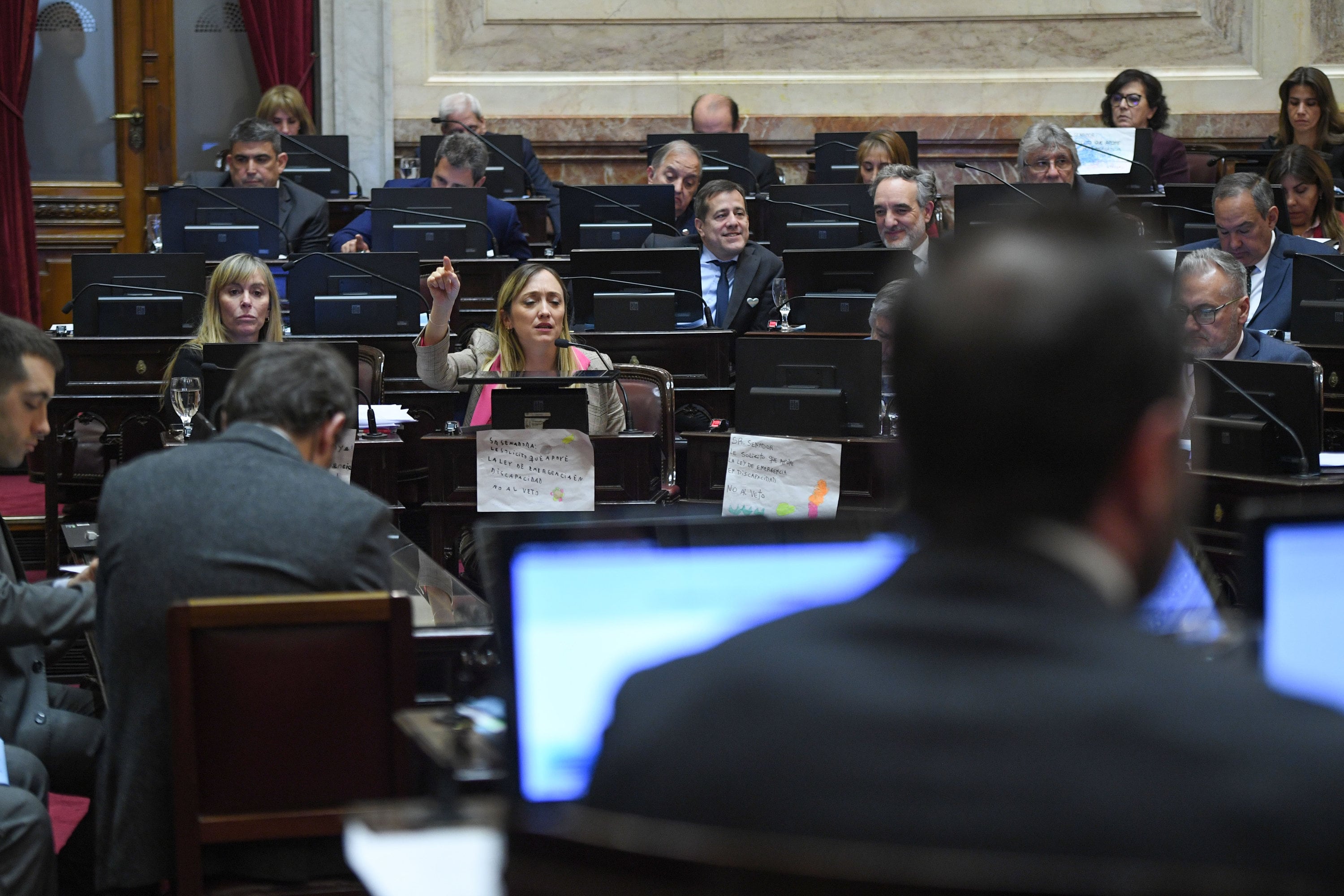 Senadores convirtieron en ley el proyecto de mejora en atención y seguridad de  los pacientes