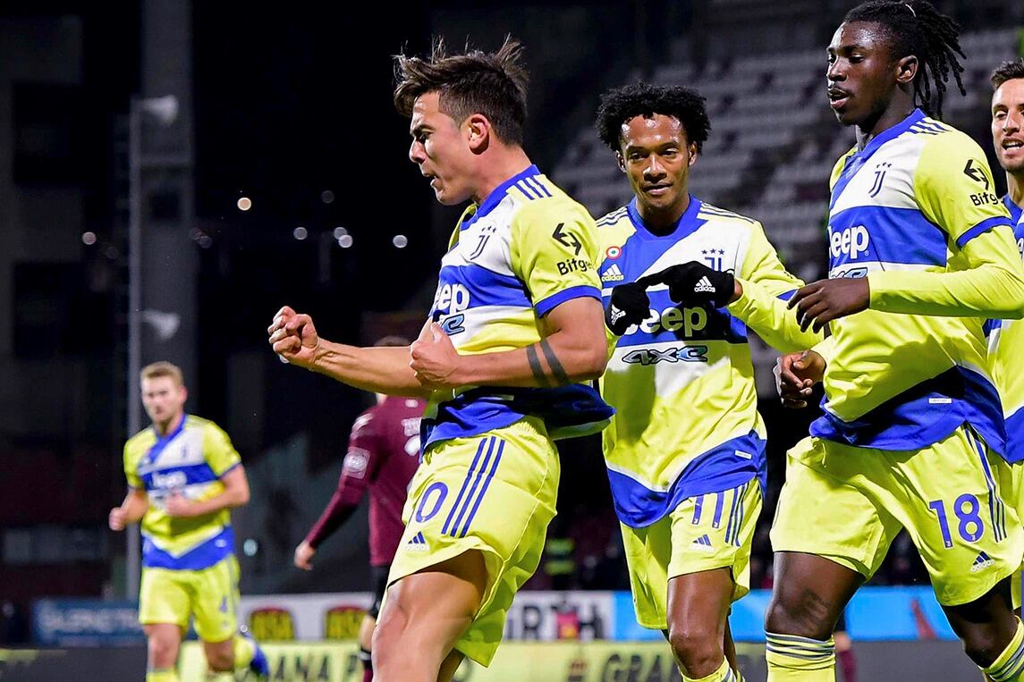 Puño cerrado en el festejo de Dybala que abrió la victoria para la Juve