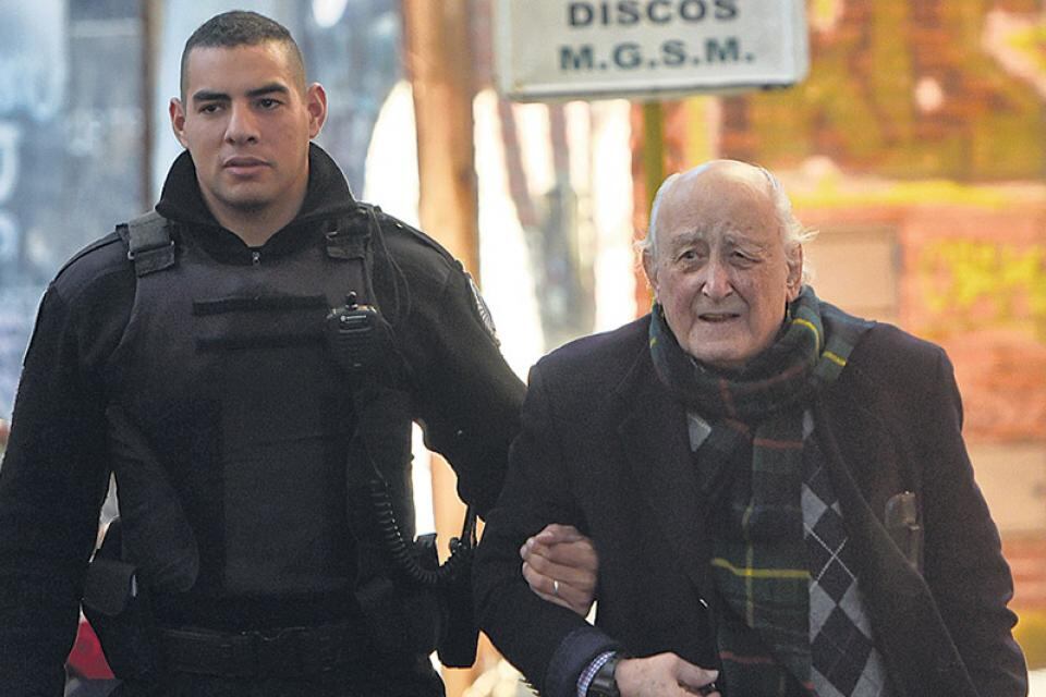 Riveros fue jefe del Comando de Institutos Militares.