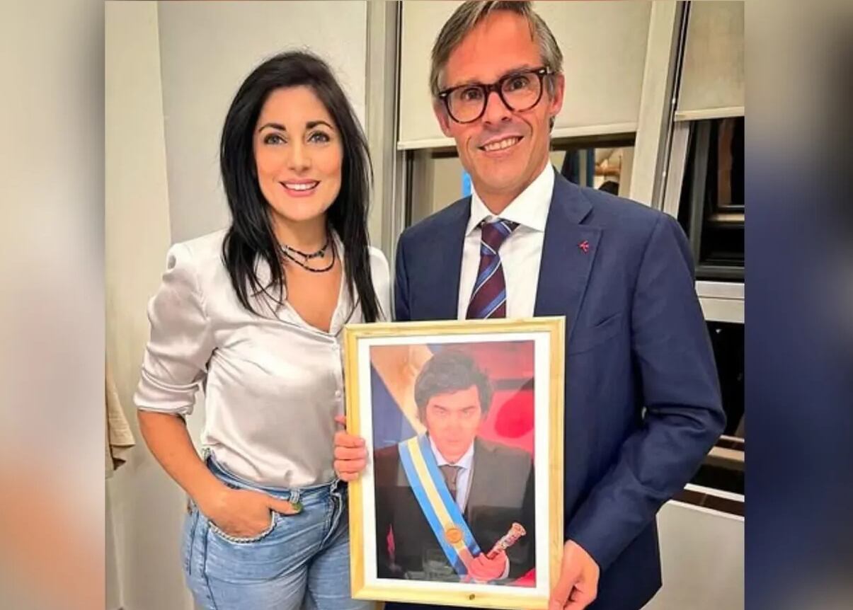 La diputada nacional Juliana Santillán junto al magnate Foster Gillett, inversor en Estudiantes de la Plata.