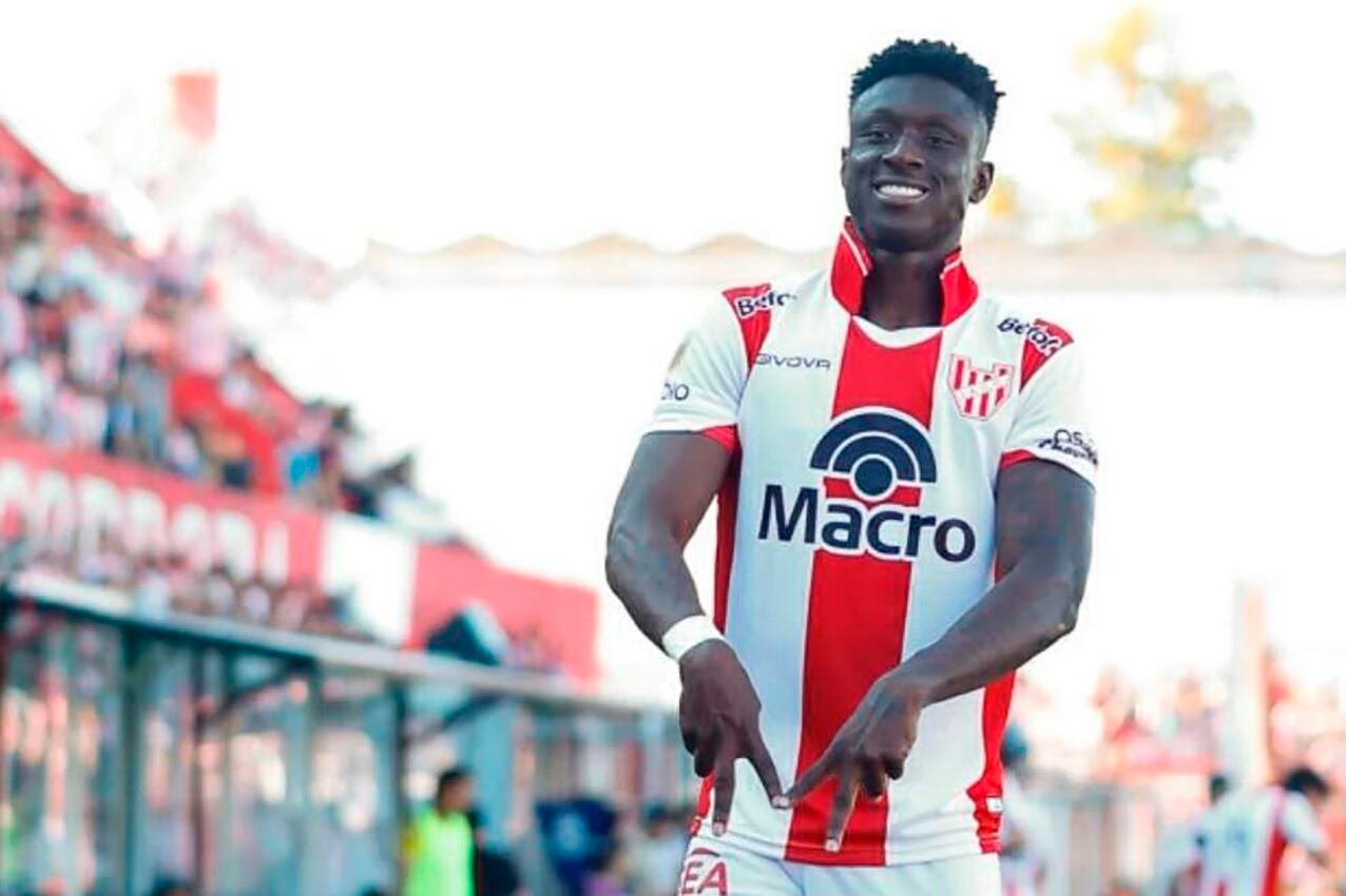 Jhon Córdoba, goleador en Córdoba.