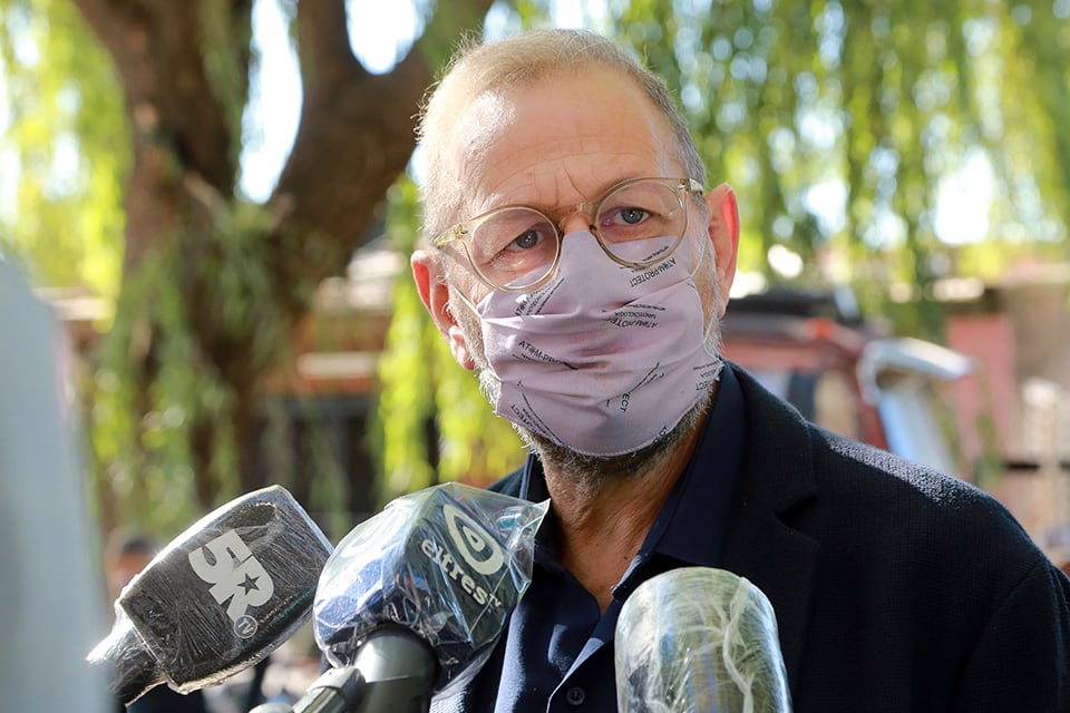 “El gobernador planteó que, si se cierran sectores, hay que hablar de asistencia", dijo Corach.