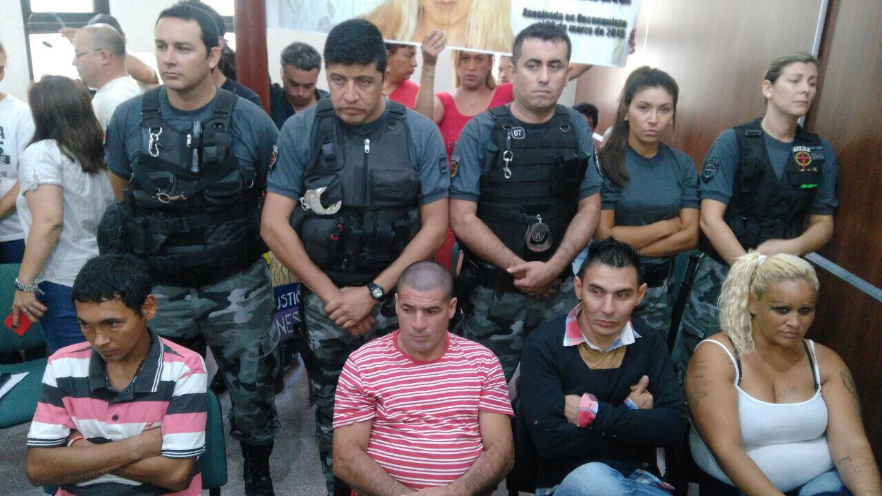 Los acusados salieron de Tribunales esposados y quedarán presos.