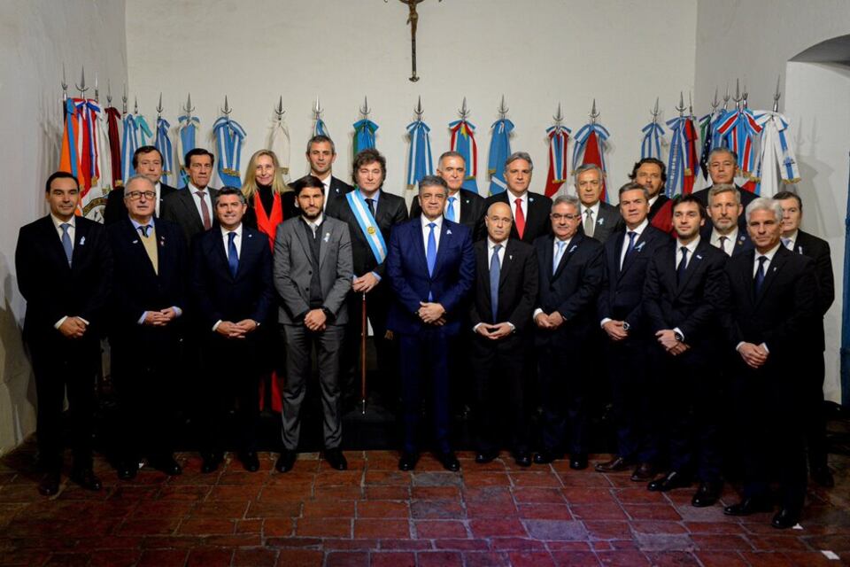 Lejanos tiempos de peluca party.