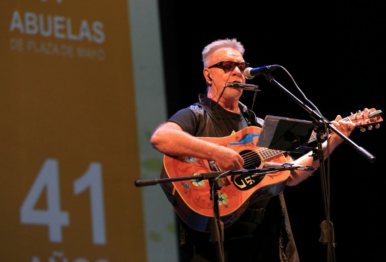 Gieco es uno de los más importantes artistas populares de la Argentina. 