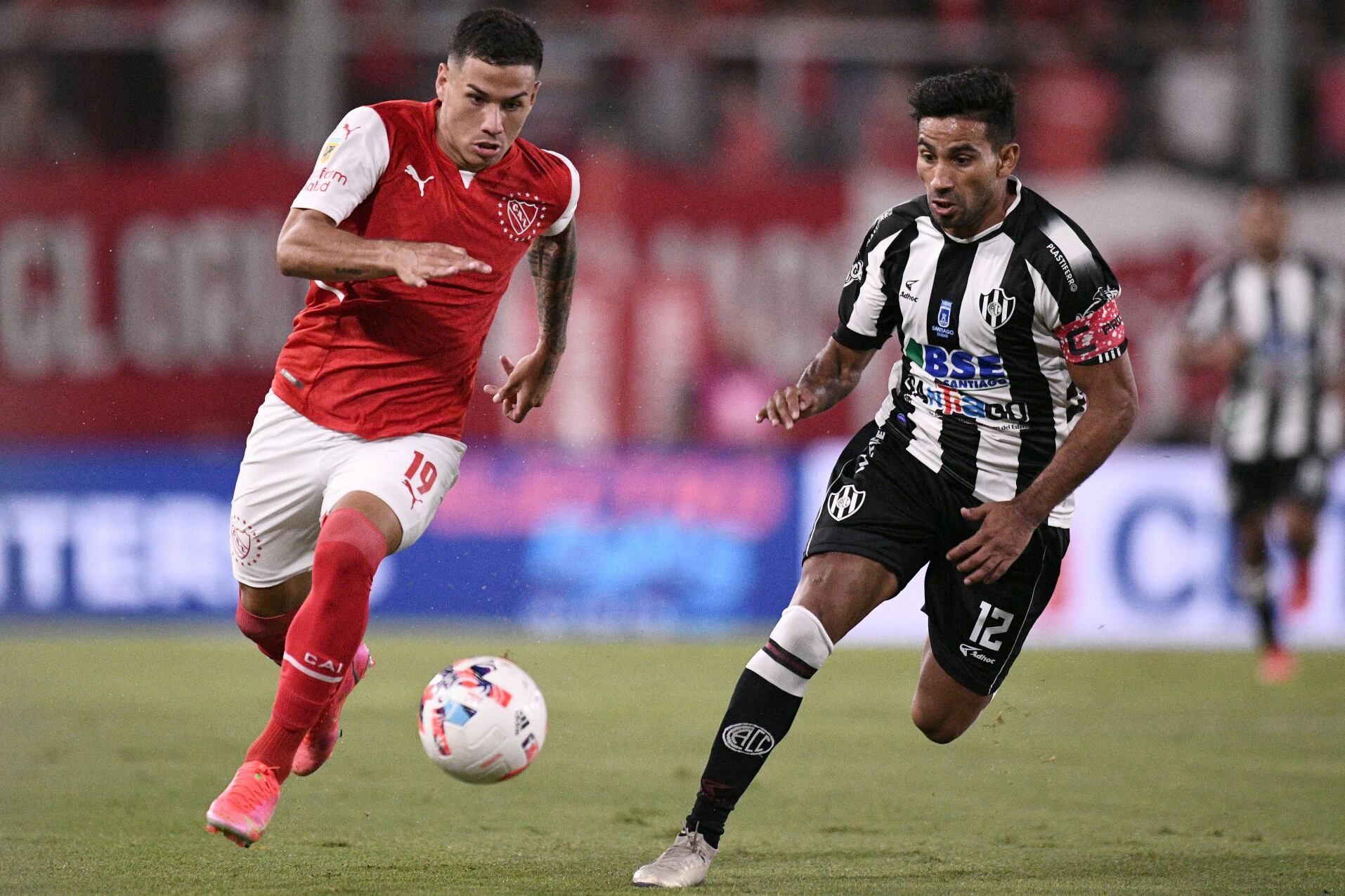 Vigo se la lleva ante Bay; el Rojo y el Ferroviario empataron en Avellaneda