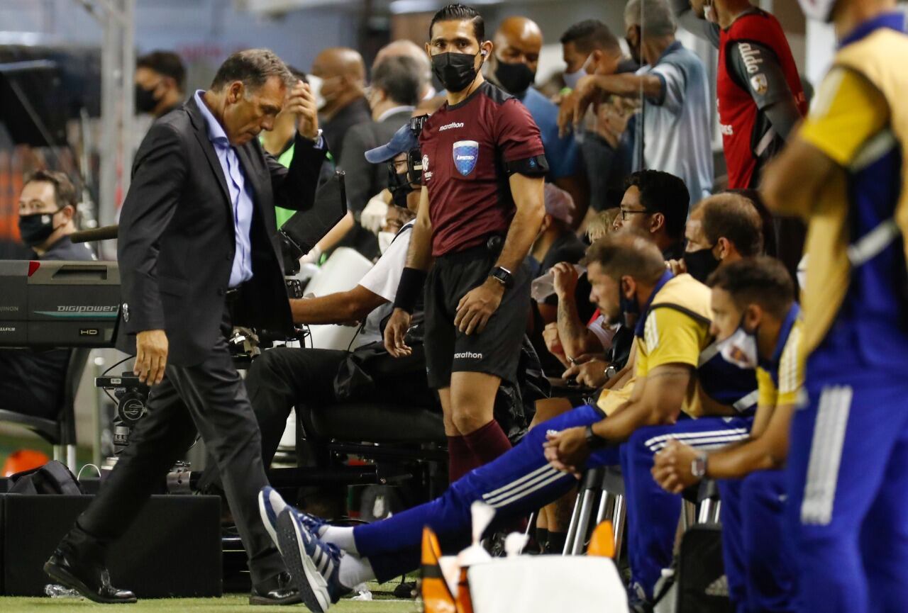 Russo nunca encontró respuestas en Brasil y Boca lo sintió.