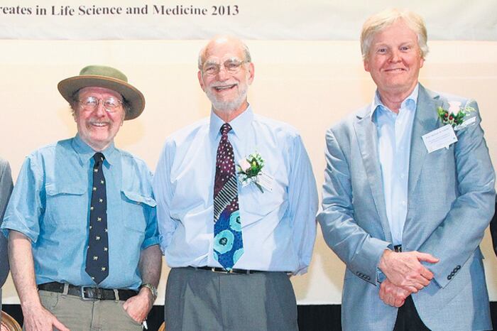 “Me tomás el pelo”, fue la respuesta de uno de los premiados al recibir la noticia.