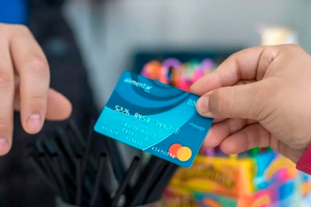 Se oficializó el aumento de la Tarjeta Alimentar.