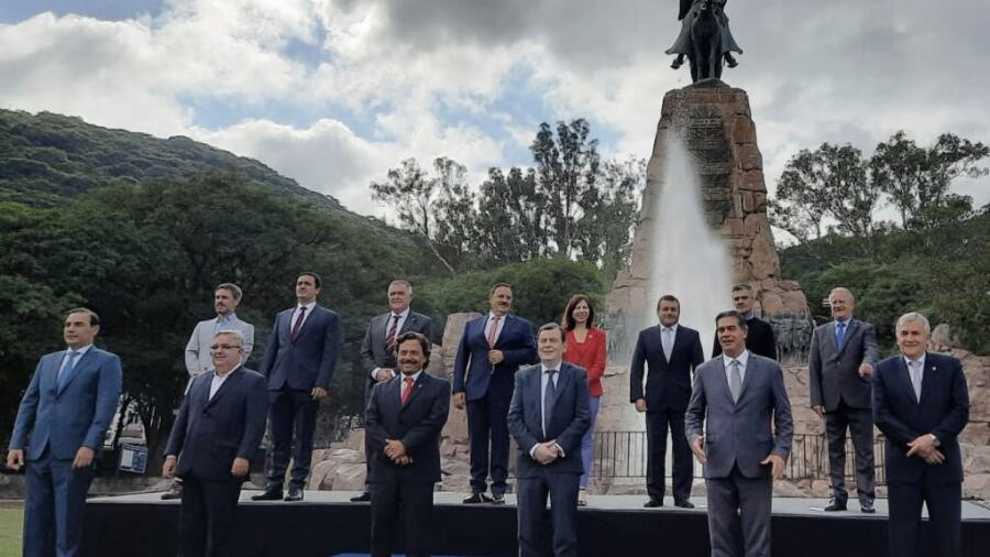 En abril, los gobernadores se encontraron en Salta. 
