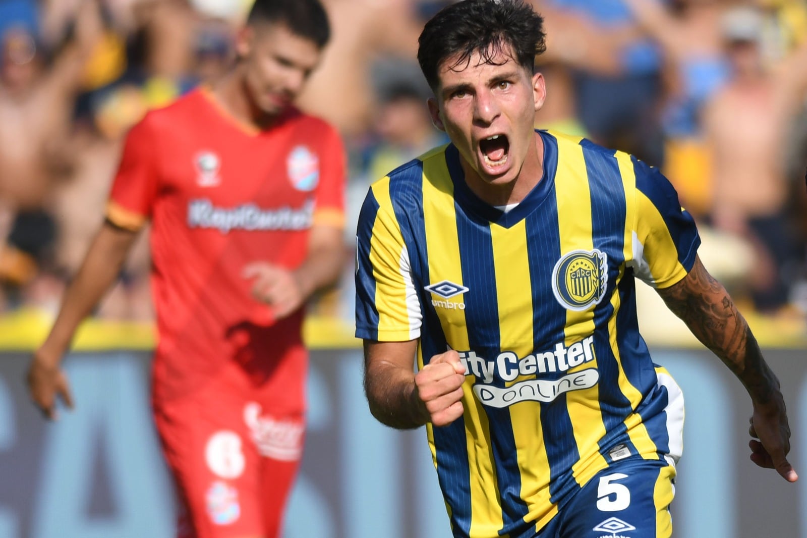 Francis Mac Allister se llena la boca de gol tras anotar el primero de Central