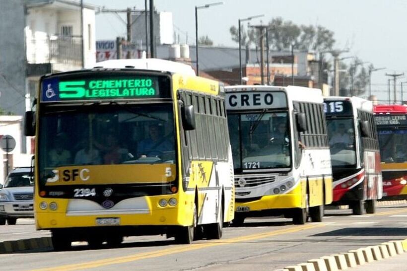 Paro de colectivos en el AMBA y 6 provincias.