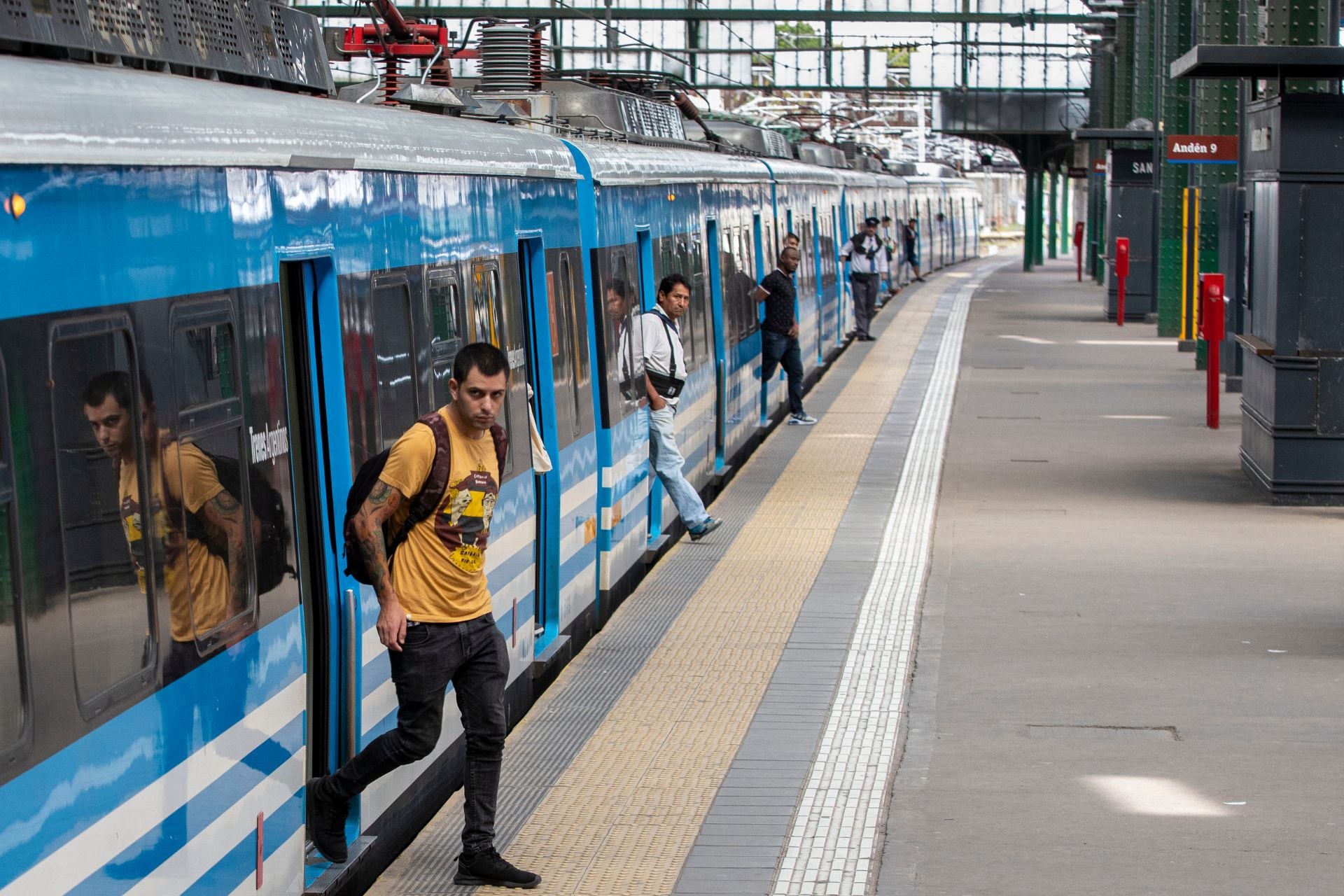 Paro de trenes miércoles 21 de febrero