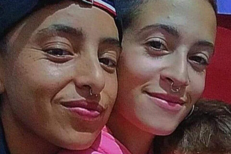 Magdalena Espósito Valenti y su pareja, Abigail Páez, son acusadas del haber abusado y asesinado a Lucio, de cinco años. (Foto: Facebook)