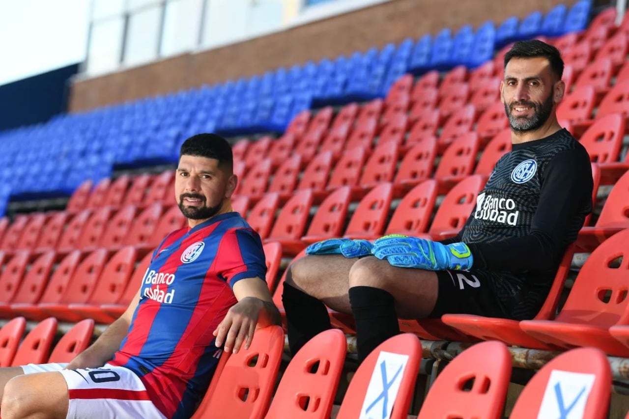 Néstor Ortigoza (242 partidos y 25 goles) y Sebastián Torrico (244 partidos), próceres de San Lorenzo