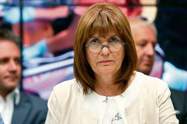 “Estamos pensando evaluar con mucha seriedad las llamadas”, dijo, dando a entender que no se hizo antes.